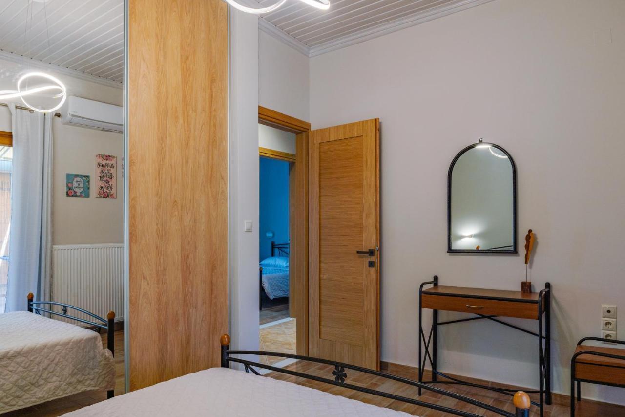 G.R luxury apartment Kalligoni Extérieur photo